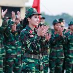 Tuyển sinh vào quân đội năm 2019 tuyển thí sinh nữ cận không quá 3 điốp.