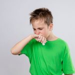 Trẻ khó thở phải hít sâu ở trẻ là biểu hiện của bệnh gì? Và những điều cần chú ý