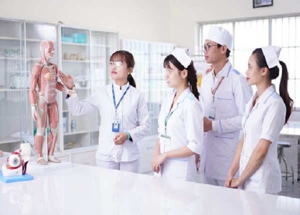 Danh Sách Các Trường Y Dược Vừa Công Bố Học Phí Năm Học 2025 2026