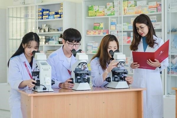 Tổng quan về chương trình học Cao đẳng Dược