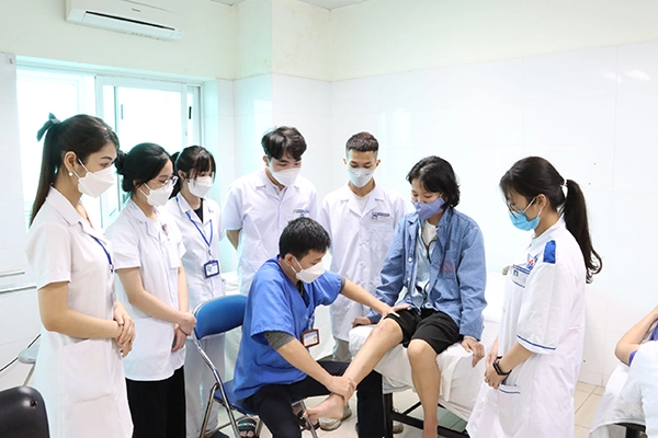 Mã ngành Vật lý trị liệu phục hồi chức năng là gì?