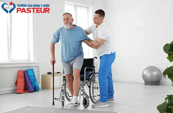 Lưu ý khi thực hiện Phục hồi chức năng cho bệnh nhân liệt nửa người 