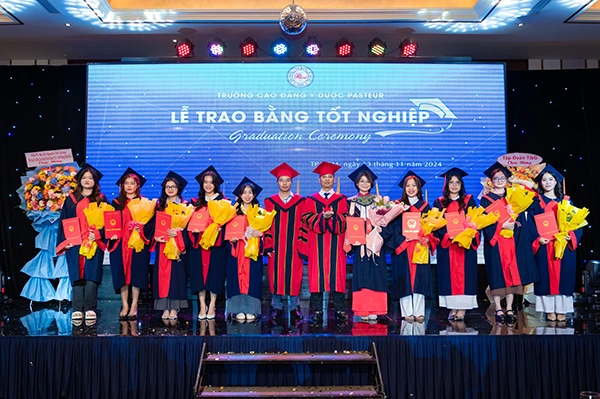 Các môn thi tốt nghiệp Cao đẳng Dược gồm những môn nào?