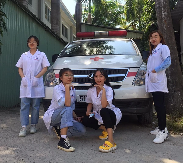 Ưu điểm, hạn chế của từng hệ học ngành Hộ sinh