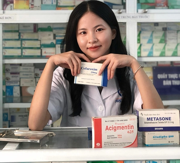 Học Cao đẳng Dược hệ vừa học vừa làm là gì?