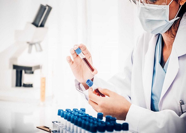 Học phí ngành Xét nghiệm Y học có cao không? Giải đáp thắc mắc của thí sinh