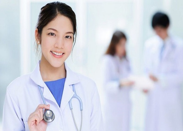 Nên ưu tiên chọn bằng cấp chính quy có giá trị lâu dài