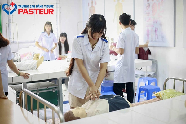 Tầm quan trọng của việc nâng cao chất lượng Liên thông nữ Hộ sinh
