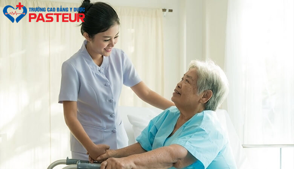 Chương trình đào tạo Điều dưỡng và Hộ sinh