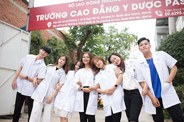 Ngành Hộ sinh lấy bao nhiêu điểm?