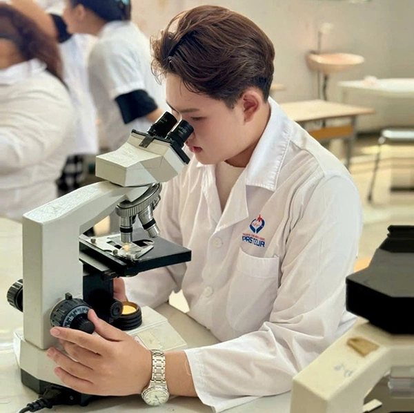 Những lưu ý quan trọng khi chọn khối thi ngành Kỹ thuật Xét nghiệm Y học