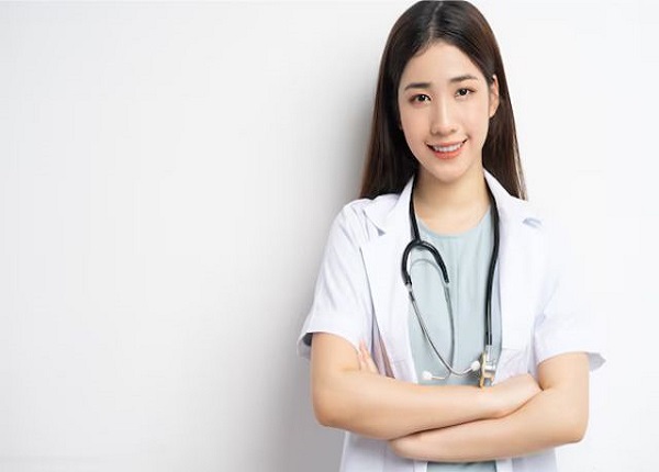 Cơ hội việc làm và tương lai nghề nghiệp khi học Y sĩ Đa khoa