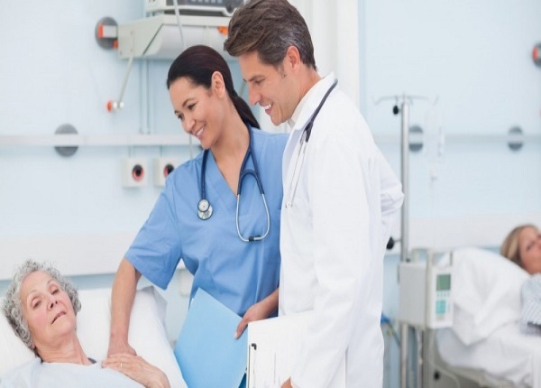 Cơ hội việc làm sau khi học chuyển đổi Điều dưỡng sang Y sĩ