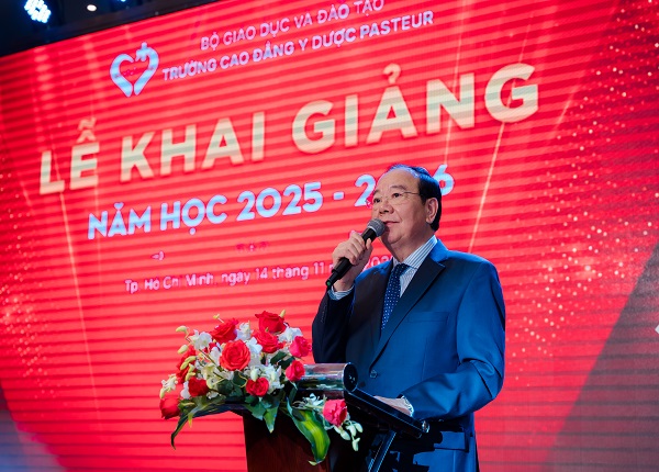 PGS. TS. BS Nguyễn Văn Cường – Phó Cục trưởng Cục Hành chính Quản trị II – Văn phòng Chính phủ phát biểu