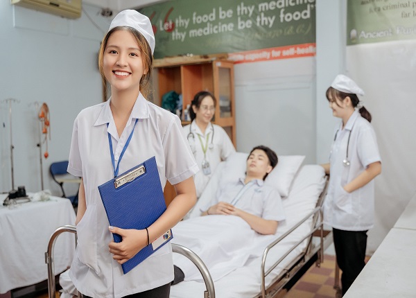 Thời gian và lộ trình học chuyển đổi sang Y sĩ đa khoa