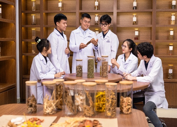 Học Y học cổ truyền làm việc ở đâu?