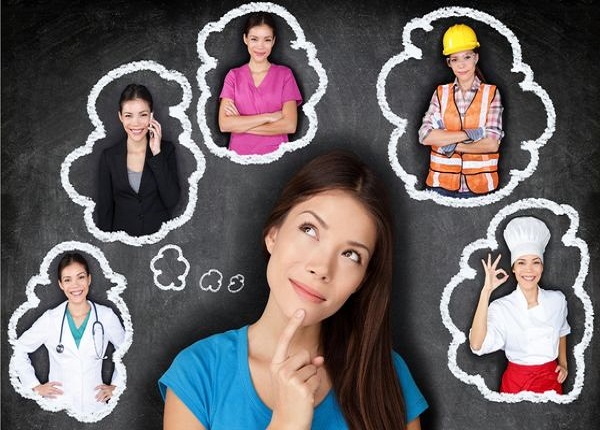 Top các ngành khối D dành cho nữ dễ xin việc, lương cao