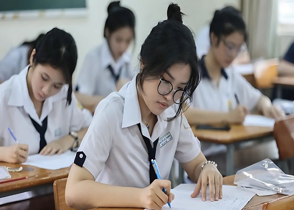 Các Trường Đại Học Xét Khối D10 Hiện Nay
