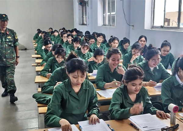 Chương trình học kết hợp giữa lý thuyết và thực hành