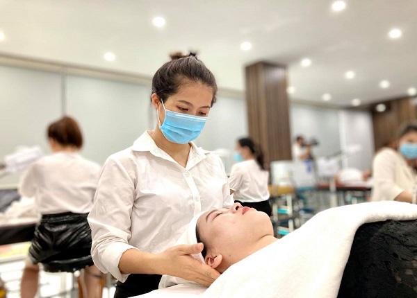 Cơ hội việc làm sau khi tốt nghiệp ngành Chăm sóc sắc đẹp