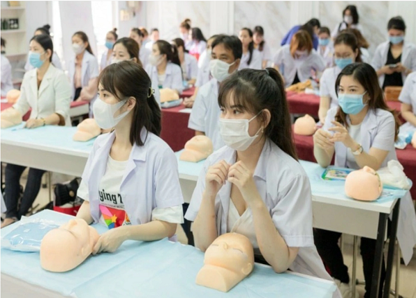 Cao Đẳng Chăm Sóc Sắc Đẹp Học Những Gì? Chi Tiết Chương Trình Đào Tạo