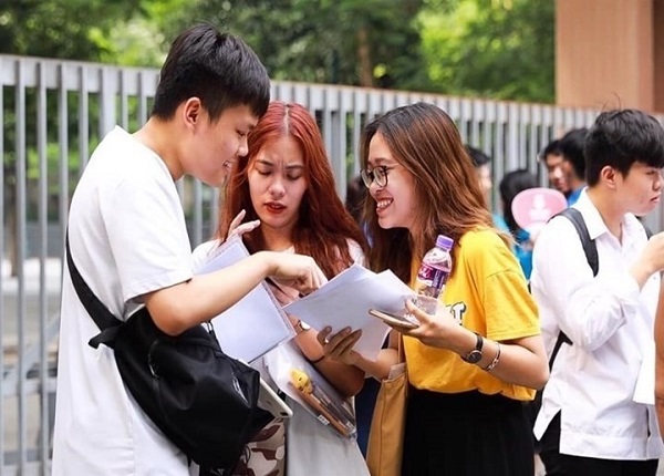 Trường nào xét tuyển khối D27?